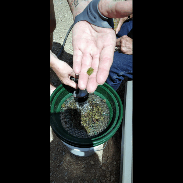 ORE Bag (Bulk) Mine Run Dirt and Gems From [Arizona Peridot] - Image 3